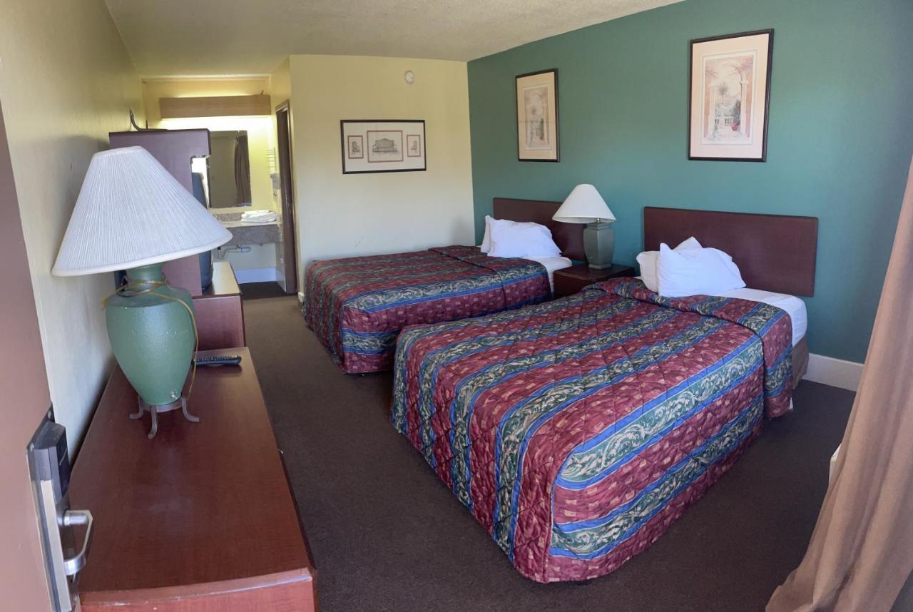 Hilltop Inn Pittsburgh Crafton Eksteriør billede